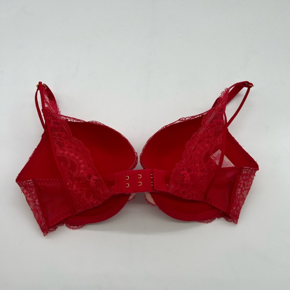Victoria ‘s Secret VERY SEXY PUSH-UP/ PIGEONNANT Bra Size 32D - Picture 16 of 16